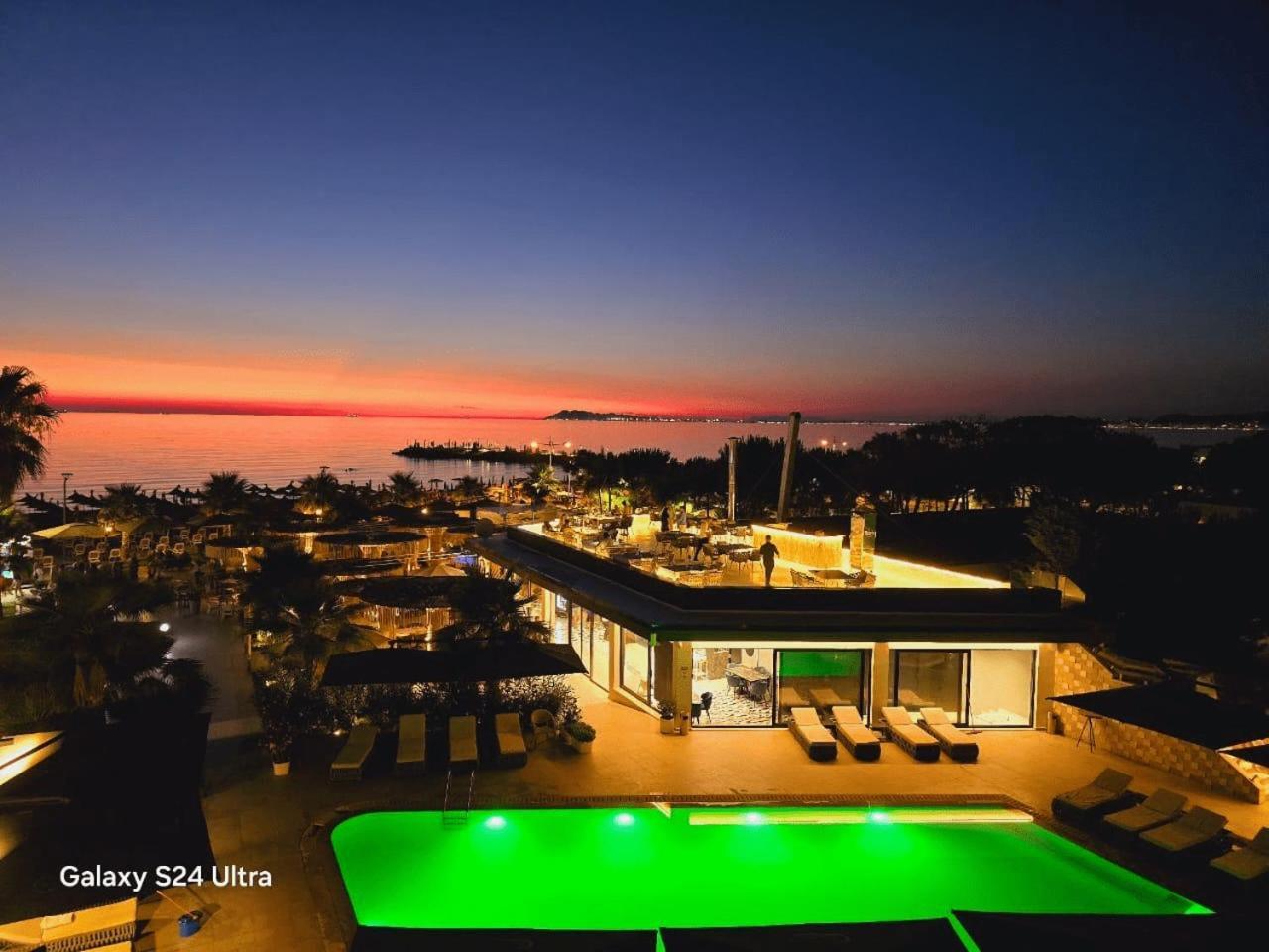 Comfort Suites Golem  Εξωτερικό φωτογραφία