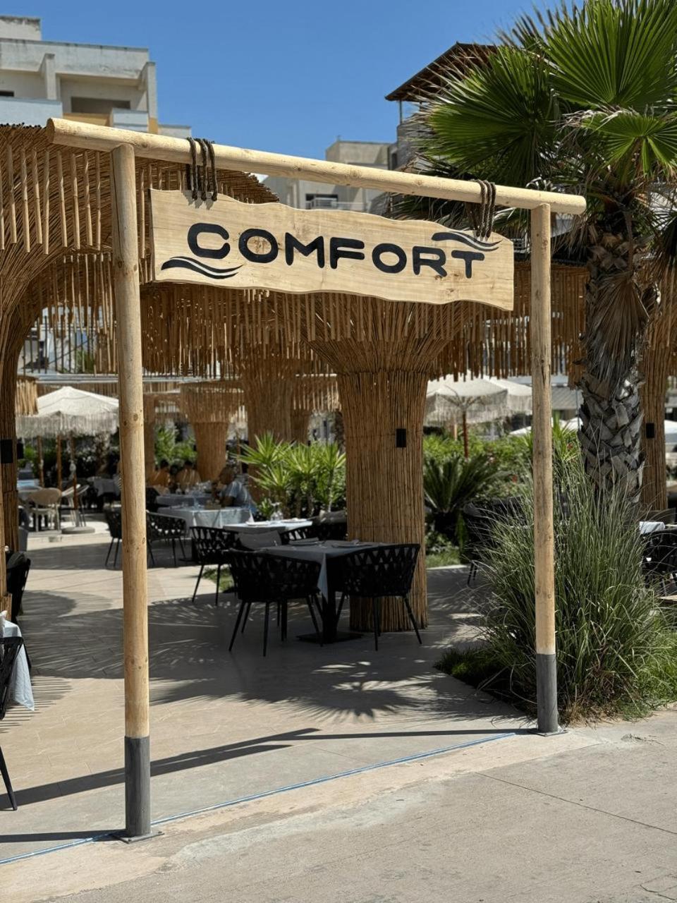 Comfort Suites Golem  Εξωτερικό φωτογραφία