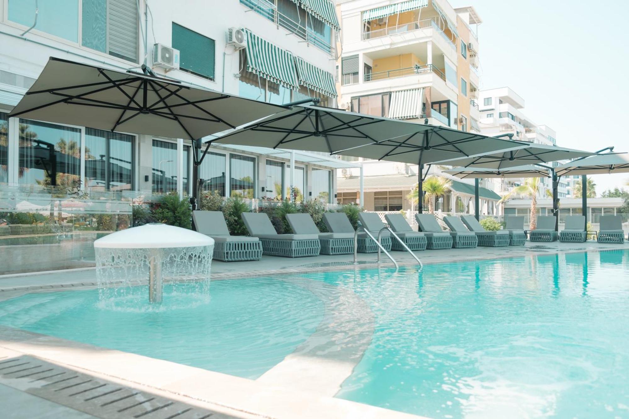 Comfort Suites Golem  Εξωτερικό φωτογραφία